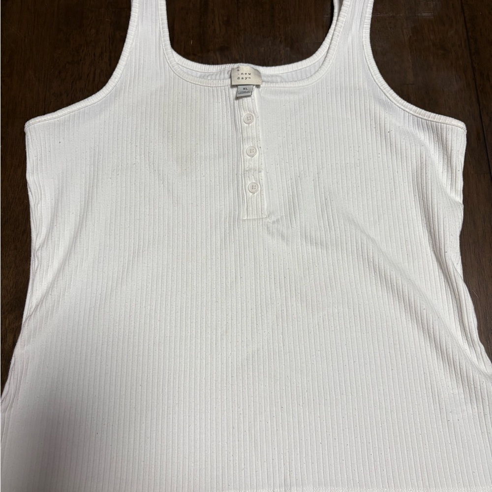 a new day White Button-Front Ribbed Tank Top